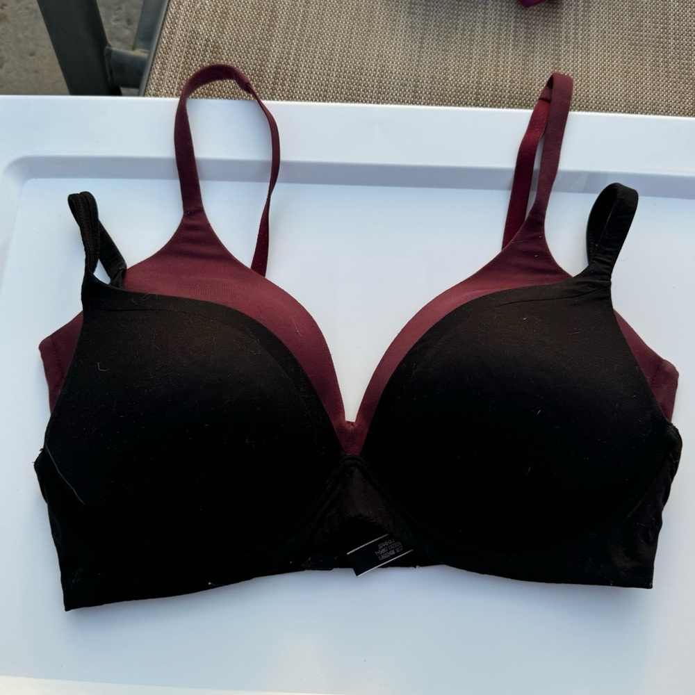 victoria's secret lot of 2 no-wire bras black burgundy 36C 34D